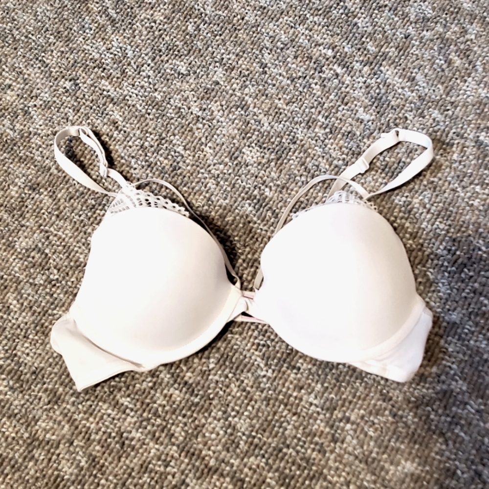 34B Obsession LaSenza White Bra. EUC.